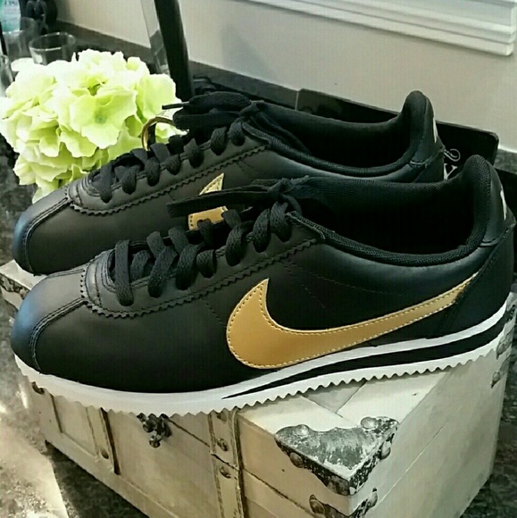 nike cortez premium leather